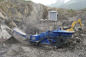  1 Im Hartsteinbruch Rüti produzierte das Werk Stansstad der Müller-Steinag Gruppe im Rotzloch die hochwertigen Gesteinsbaustoffe Bahnschotter, Kies, Splitt und Sand • In the Rüti hard rock quarry the Stansstad plant of the Müller-Steinag Group in Rotzloch produces high-quality construction materials such as railway ballast, gravel, chippings and sand 