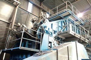  1	Prallbrecher ausgerüstet mit einem „HAZEMAG GSK Rotor“ mit einem Durchmesser von 2,5 m und einer Breite von 3 m Impact crusher equipped with a “HAZEMAG GSK” rotor with a diameter of 2.5 m and a width of 3 m 