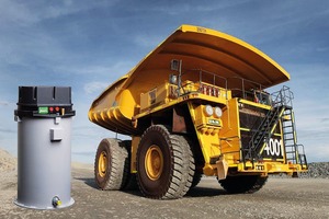  Knickgelenkter Muldenkipper von U&amp;M, ausgerüstet mit dem Twin XL Schmiersystem • U&amp;M articulated dump truck equipped with the Twin XL lubrication system  