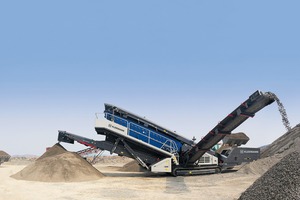  1 Die mobile Klassiersiebanlage MOBISCREEN MS 953 EVO ist flexibel für Recycling- und Natursteinanwendungen einsetzbar • The MOBISCREEN MS 953 EVO mobile classification screen is versatile for use in recycling and quarry applications 