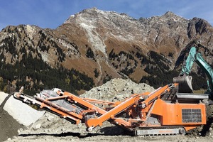  1 Einsatz des R1100DS / R1200D Prall- und Backenbrecher im Kieswerk Casaccia • Use of the R1100DS/R1200D Impact/Jaw Crusher in the quarry Casaccia 