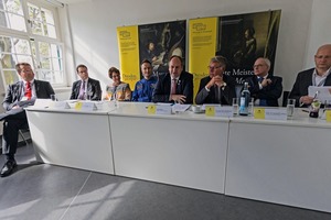  Press conference with Dr.-Ing. O. R. Fischer, Prof. Dr.-Ing. Christoph Leyens, Prof. Dr. rer. nat. Brigitte Voit, Dr.-Ing. Matthias Maurer, Mayor Dirk Hilbert, Dr.-Ing. Peter Dahlmann, Prof. Dr.-Ing. Dr.-Ing. e. h. Manfred Curbach and Dipl.-Ing. Raimund Grothaus (from left) 