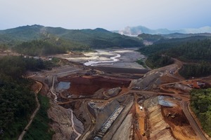  Der neue Santarem Rückhalte-Damm in Mariana/Brasilien • The new Santarem retention dam in Mariana/Brazil 