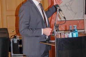  4	Prof. Dr. Armin Müller  