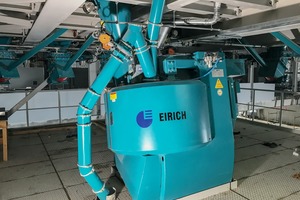  Das Herzstück der neuen AQUASEAL Trockenmörtelanlage: EIRICH Intensiv­mischer vom Typ RV12The core of the AQUASEAL dry mortar production plant: EIRICH RV12 intensive mixer 