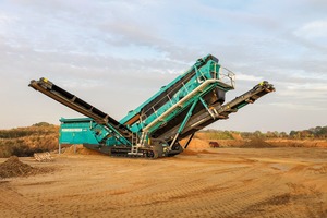  2 Die Siebanlage Chieftain&nbsp;2200 von Powerscreen • The Chieftain&nbsp;2200 screen from Powerscreen 