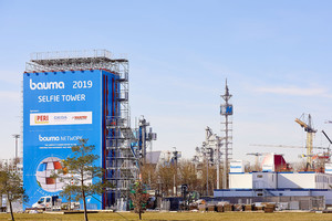  Novelty at the fair: For the first time, a Selfie Tower offers an overview of the impressive construction machinery panorama 