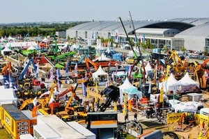  Freigelände der Messe Karlsruhe zur RecyclingAKTIV / TiefbauLIVEOutdoor area of ​​the Karlsruhe fair at RecyclingAKTIV / TiefbauLIVE 