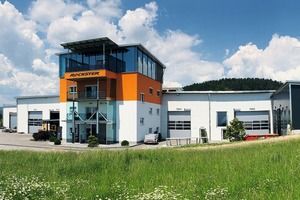  Neues Büro- und Produktionsgebäude auf dem 10 000 m² großen Firmenareal von Rockster in Neumarkt im MühlkreisNew offices and production building on a 10 000 m² premises of Rockster in Neumarkt im Mühlkreis 