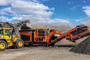  1 Aufbereitung von Altasphalt auf 0 – 16 mm mit dem Rockster R1000S im schwedischen SundsvallRecycling of RAP, 0 – 16 mm with the Rockster impactor R1000S in Sundsvall/Sweden 