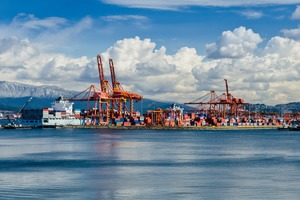  <div class="bildtext">1 Der Hafen von Vancouver/Kanada weist das größte Exportvolumen in ganz Nordamerika auf • In terms of export volume, the port of Vancouver/Canada is the largest in the whole of North America</div> 