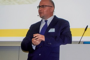  Direktor Eugen Weinberg, Commerzbank AG, FrankfurtDirector Eugen Weinberg, Commerzbank AG, Frankfurt 