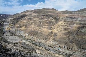  20 Minenprojekt Quellaveco • Quellaveco mining project 