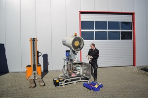  1 Kompetent durchgeführte Wartung durch Service-Techniker • Competent maintenance carried out by service technicians 