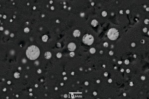  7 Struktur der Silikatschmelze: Phosphat-Fluorid-Tropfen im Silikatglas • Structure of the silicate melt: phosphate-fluoride droplets in silicate glass 