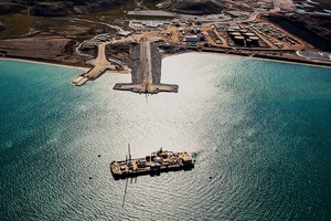  5 Am nördlichen Ende von Baffin Island betreibt die Baffinland Iron Ore Mines die Mary River Mine • Baffinland Iron Ore Mines operates the Mary River Mine at the northern end of Baffin Island  