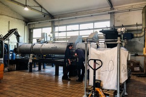  12 Versuchsanlage TK-D zur Trocknung und Kühlung • TK-D test unit for drying and cooling 