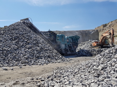   Powerscreen<sup>®</sup> Premiertrak™ 600XL jaw crusher  