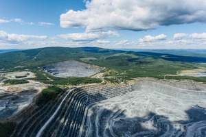  10 KGOK Eisenerzmine • KGOK iron ore mine  