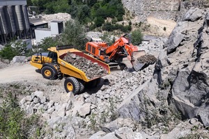  1 Working side by side, the Zaxis and Bell perform well together 