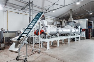  1 The TK-D drum dryer/cooler as a test dryer at the Allgaier Testing Centre, Uhingen enables combined drying and cooling of dried solids to especially low temperatures close to ambient or cooling air temperature 