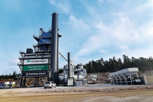  4 The transportable asphalt mixing plant from BENNINGHOVEN produces asphalt directly in the quarry 