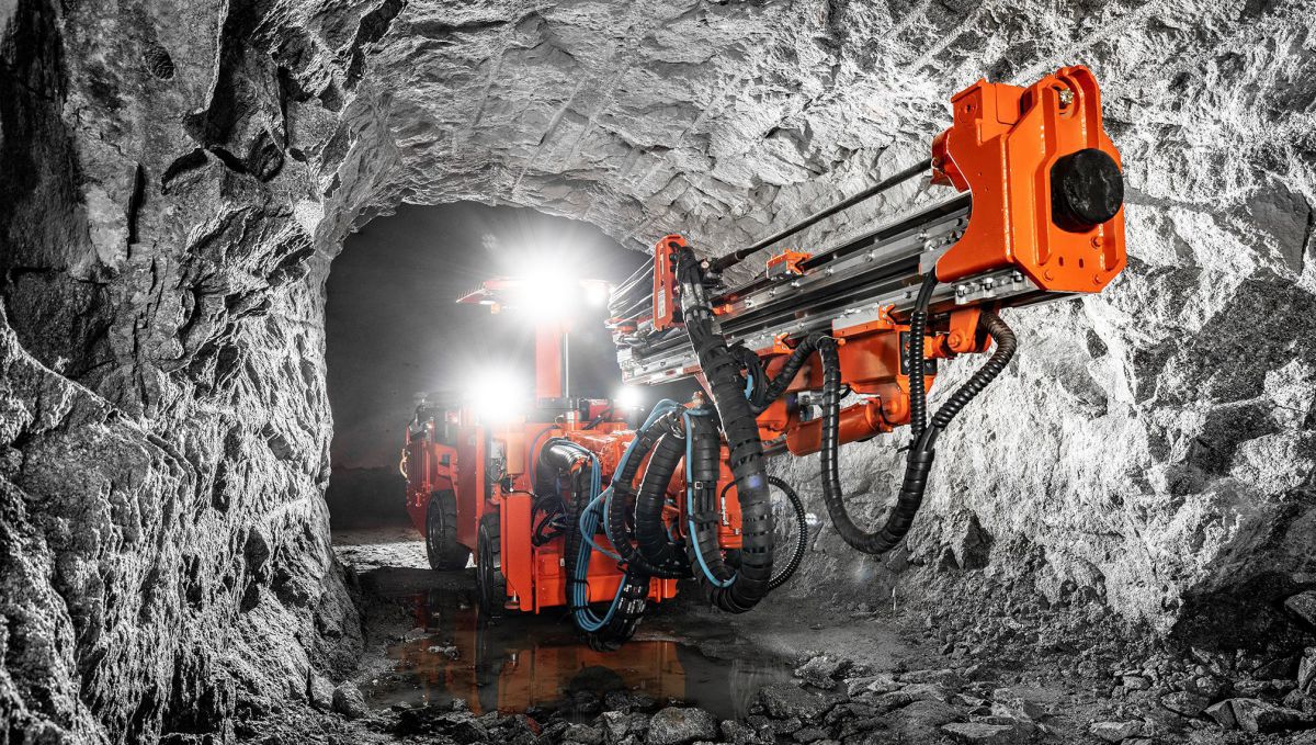 The new Sandvik DD212 development drill – compact and intelligent