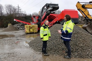  4 Jörg Fricke and Christian Winterkamp from DOGA are delighted with the throughput of their new processing plant 