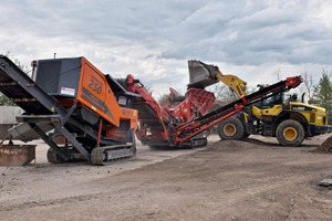  2 Both plants can be fed by a wheel loader 