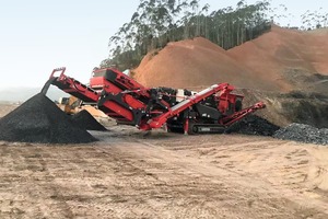  2 Sandvik QI442&nbsp;HS – the latest tracked impact crusher with modular hanging screen unit 