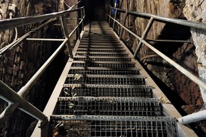  In the former setting building, visitors can descend to the wheelhouse 