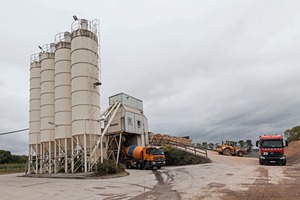  <div class="bildtext">2 Concrete plants can produce and load vehicles exactly as required</div> 