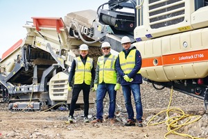  <div class="bildtext">1 F.l.: Hugo van Benthem (Metso Outotec Germany), Ralph Phlippen (Fischer-Jung Aufbereitungstechnik GmbH) and Matthias Haus (Josef Bohnen GmbH&nbsp;&amp; Co.&nbsp;KG) in front of the machines, which will continue to be indispensable in dealing with the consequential damage caused by the flood in the Ahr valley and in the Euskirchen/Rhein-Sieg district</div> 