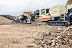  4 About 50&nbsp;000&nbsp;t of building rubble were delivered to the Bohnen company from the households destroyed by the floods 