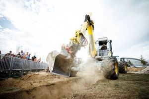  Live demonstration on the demonstration building site conduit construction  