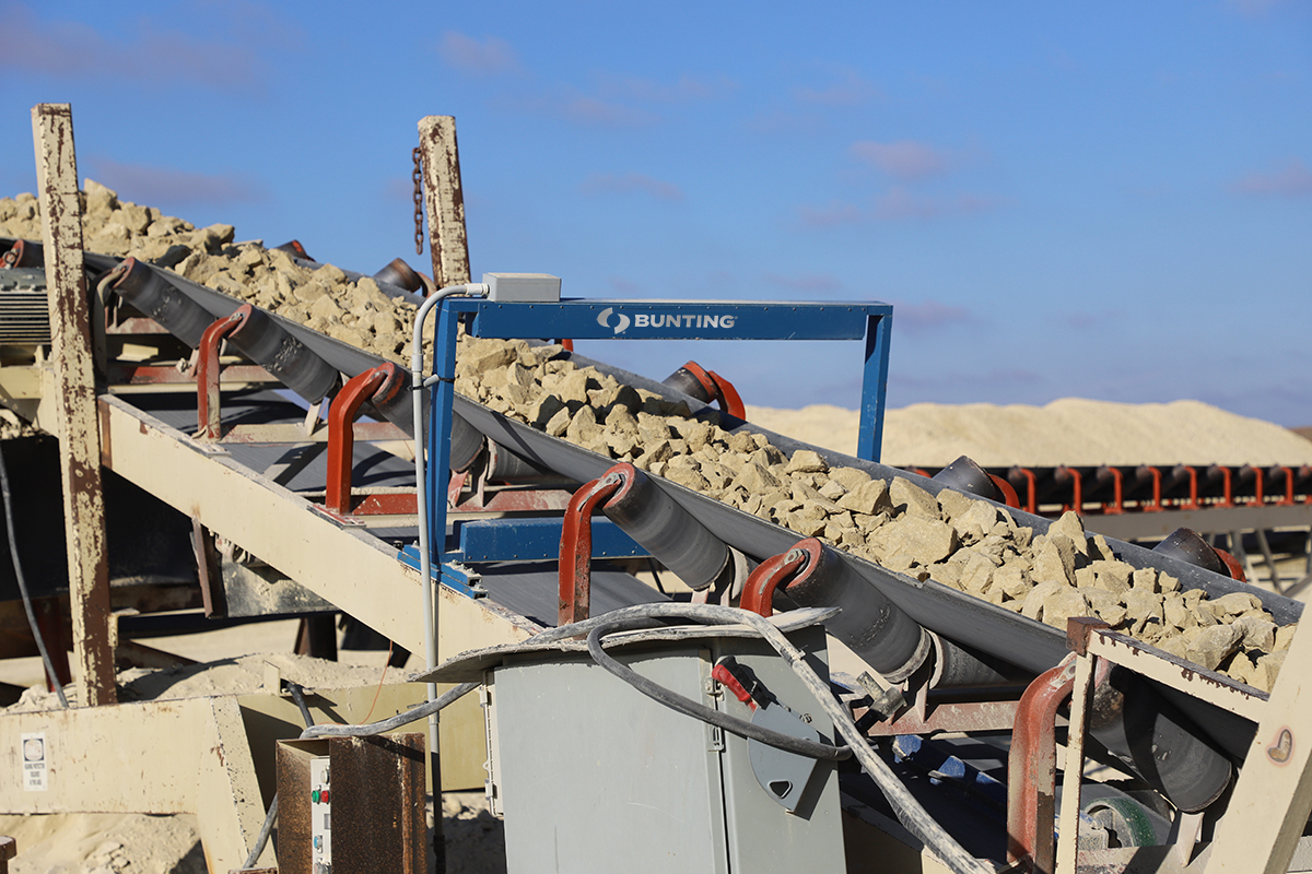 40-year old Hillhead still attracts Bunting - Mineral Processing