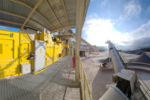  <div class="bildtext">1	Three STEINERT KSS sorting systems enable the expansion of ore mining in Mexico to areas with lower ore concentrations</div> 