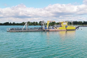  3	Nassgewinnung mit einem Saugbagger von Dredgers &amp; Pumps im Kieswerk Philipp und Co.KG in Huttenheim 