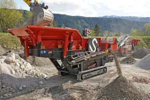  <div class="bildtext">The jaw crusher SBM JAWMAX 450 was presented in mid-2021</div> 