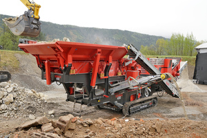  4	As one of the latest additions to the SBM hybrid range, the REMAX 450 with efficient circular vibrating pre-screen was introduced last year 