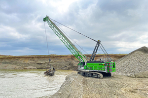  1	Thanks to the new SENNEBOGEN 6100 HD with 3.4 m³ dragline bucket, Denjean Granulats can significantly increase production output at the site 