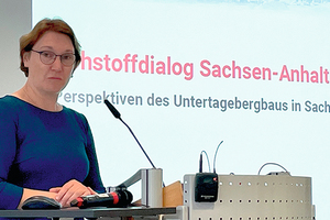 Stefanie Pötzsch, State Secretary in the Ministry of Economics 