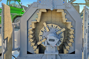  In practice, the SMR technology scores with good accessibility of the crushing zones and low maintenance requirements 