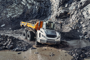  3	Alternative fuels such as HVO can already power a large proportion of Liebherr machines, either in pure form or as an additive to fossil-based diesel 