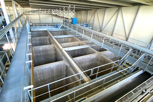  4	The material is stored and dosed in a silo system with 32 material silos, which are fed by a transfer trolley 