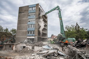  3	Herausforderungen beim Rückbau von Wohnhäusern: Räumliche Nähe zu anderen Wohnanlagen oder Straßen erfordern besondere Vorsicht und Know-how innerhalb bebauter Gebiete 