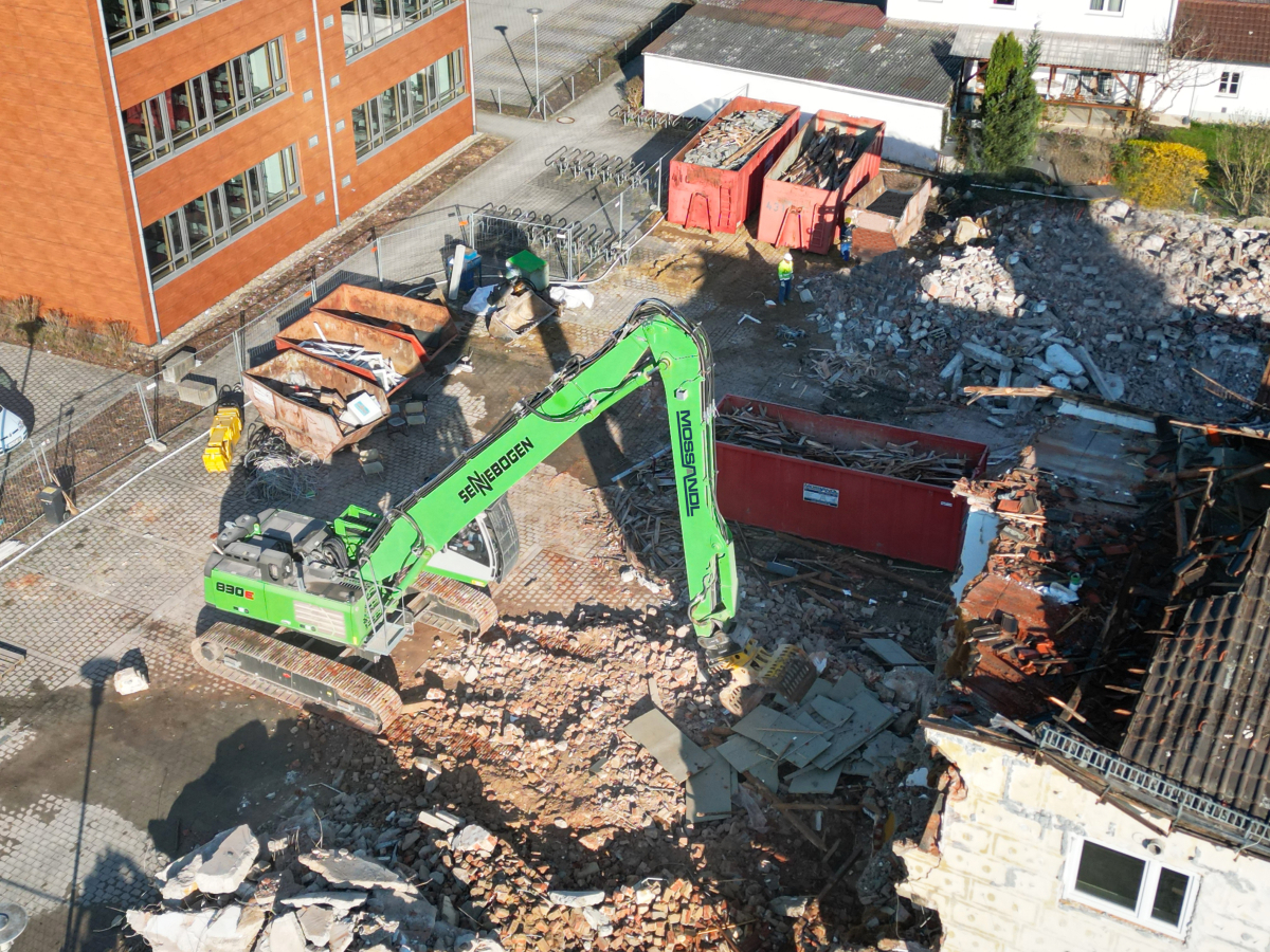 Selective deconstruction in the city centre - AT Minerals