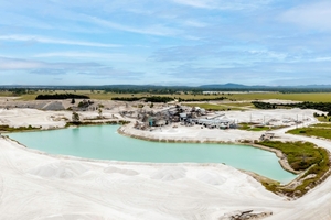  1	Magnesit-Lagerstätte Kunwarara von QMAG in Australien 