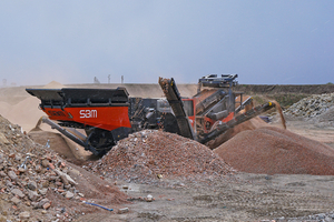  2 	Bereits in der Prototypen-Erprobung überzeugte der 600 t/h-Brecher mit einer hohen Produktivität im Recycling-Einsatz 