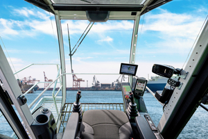  3 	Die neue Portcab Großraumkabine für den Hafen bietet beste Sichtverhältnisse und ergonomisch optimierte Sitz- und Bedienelemente 